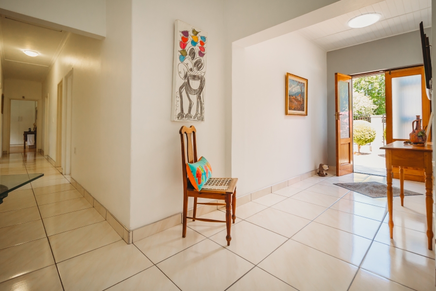 5 Bedroom Property for Sale in Heather Park Western Cape